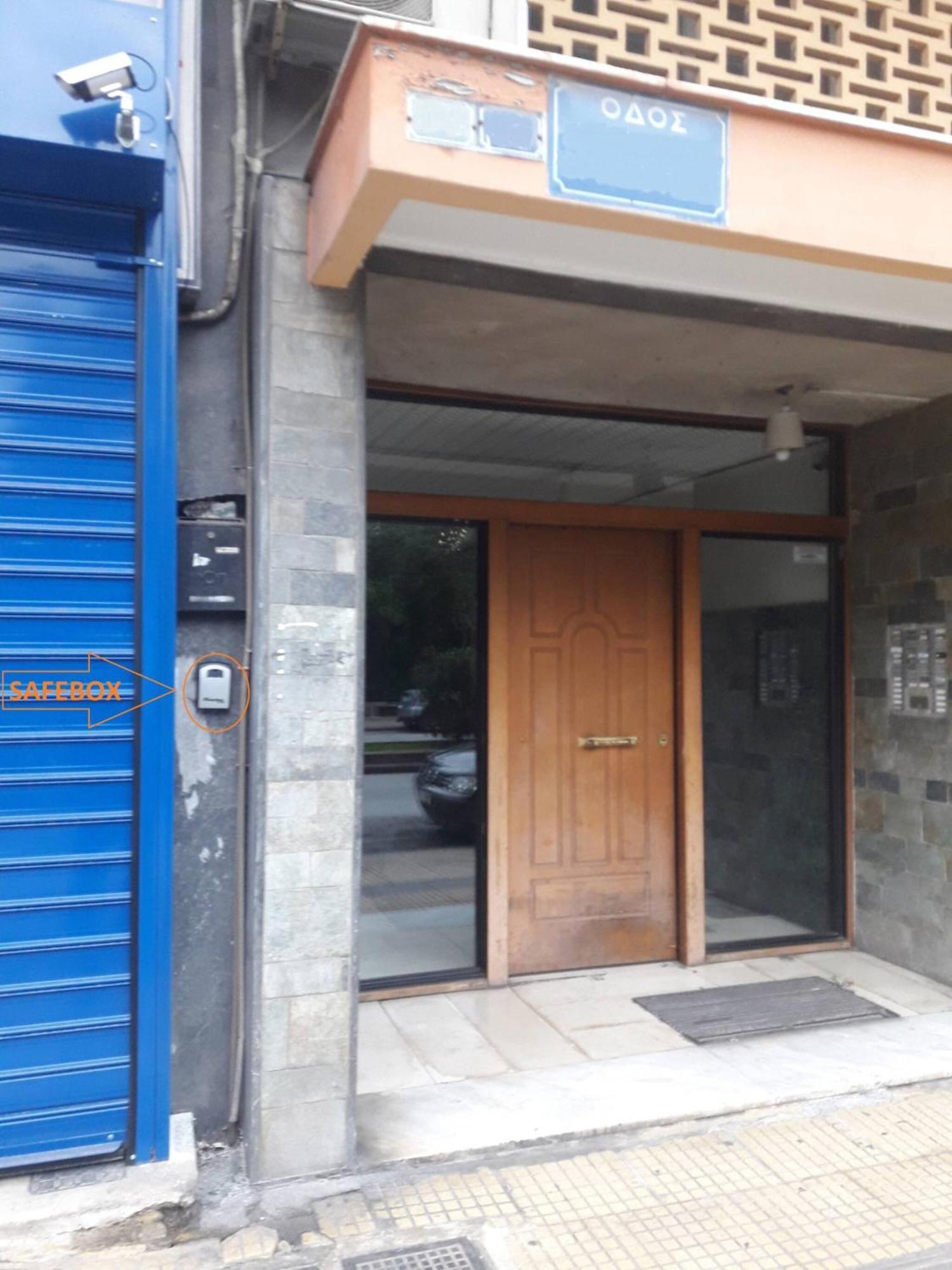 Kerameikos, A Lovely Apartment Афины Экстерьер фото
